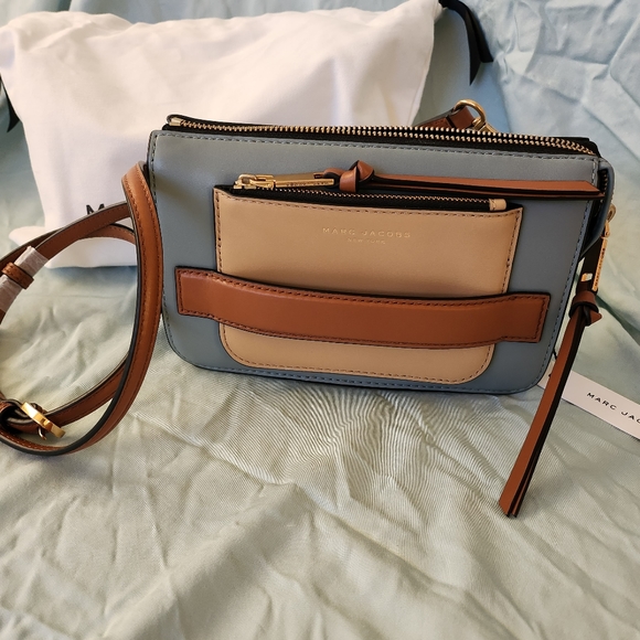 [Brand New] Rare Marc Jacobs  Leather crossbody Dolphin Blue - Picture 1 of 11